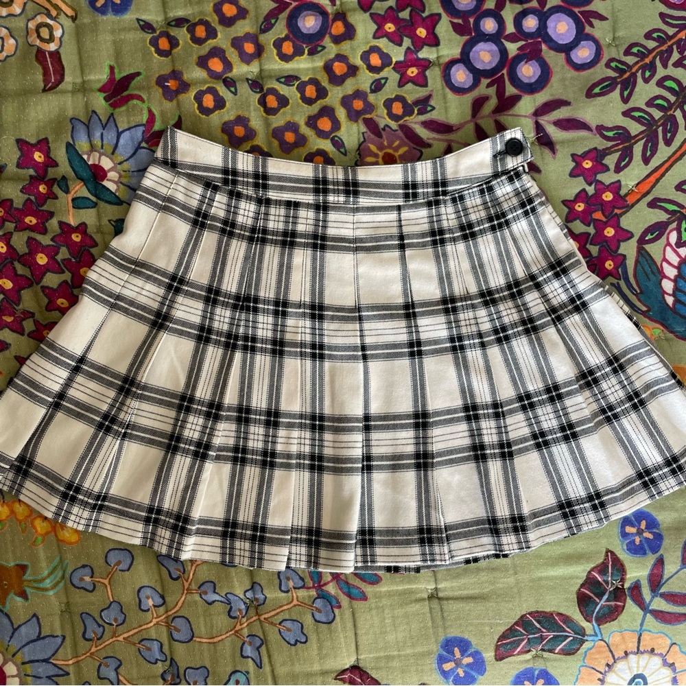 Full Tilt Pleated Plaid Mini Skater Skirt MEDIUM